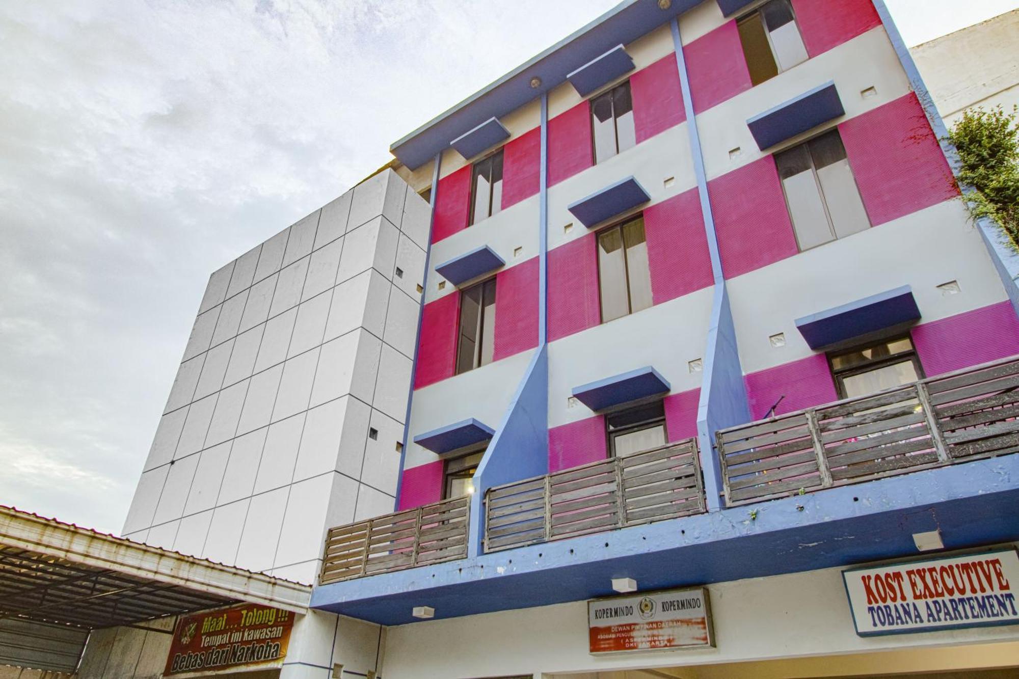 Hotel Tobana House Bintaro Jakarta Exterior foto